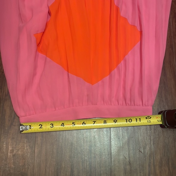 Line & Dot Abstract Pink Pleated Maxi Skirt - Picture 6 of 7